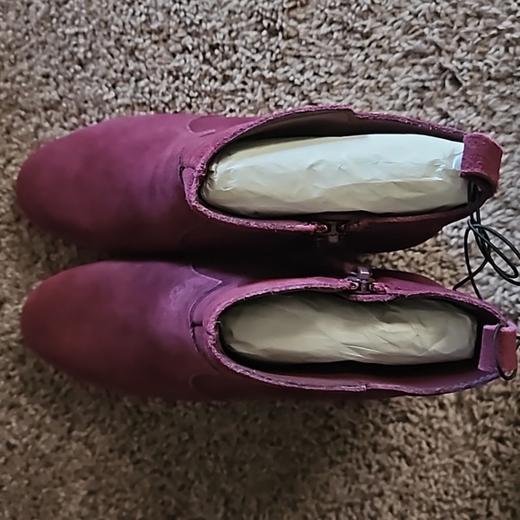 *New* Violet & Red Leather Suede Wedge Boot - Picture 8 of 11